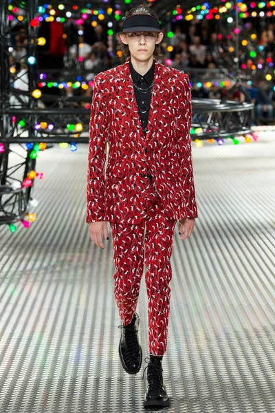 Look 23